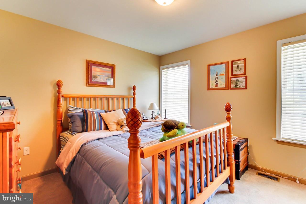 SHERMAN OAKS - Residential