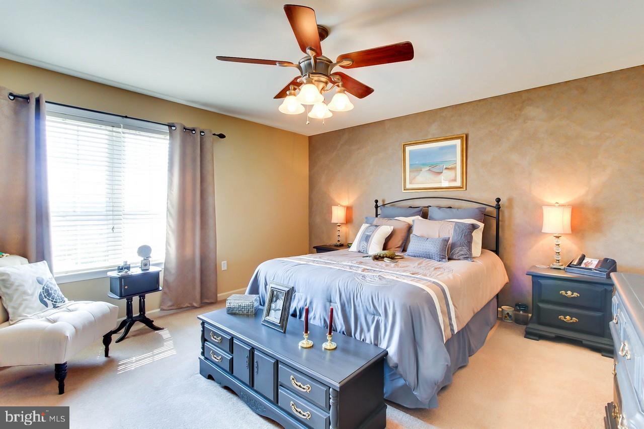 SHERMAN OAKS - Residential