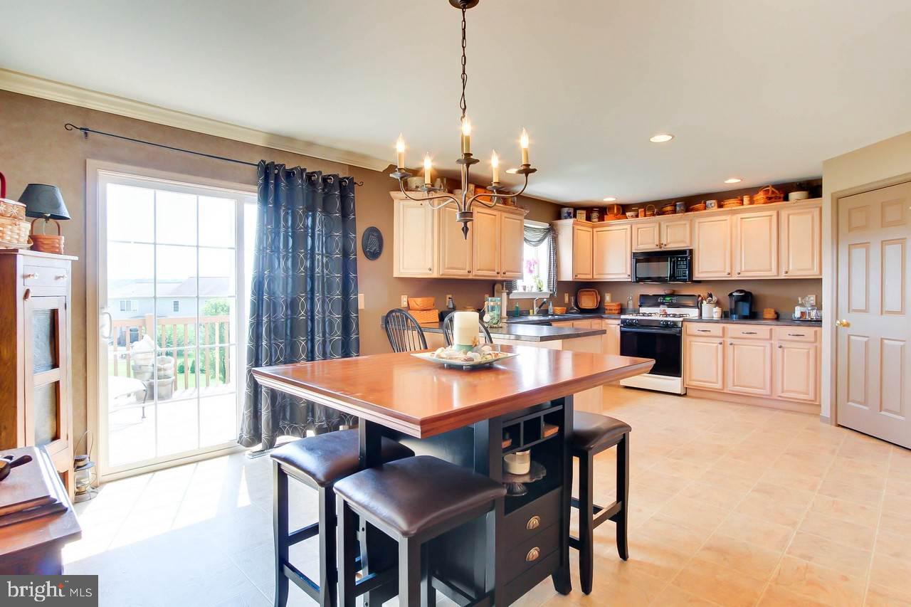 SHERMAN OAKS - Residential