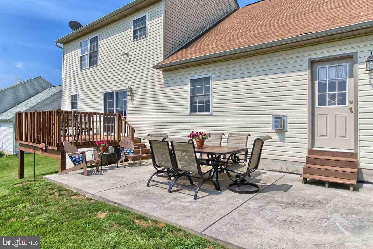 SHERMAN OAKS - Residential