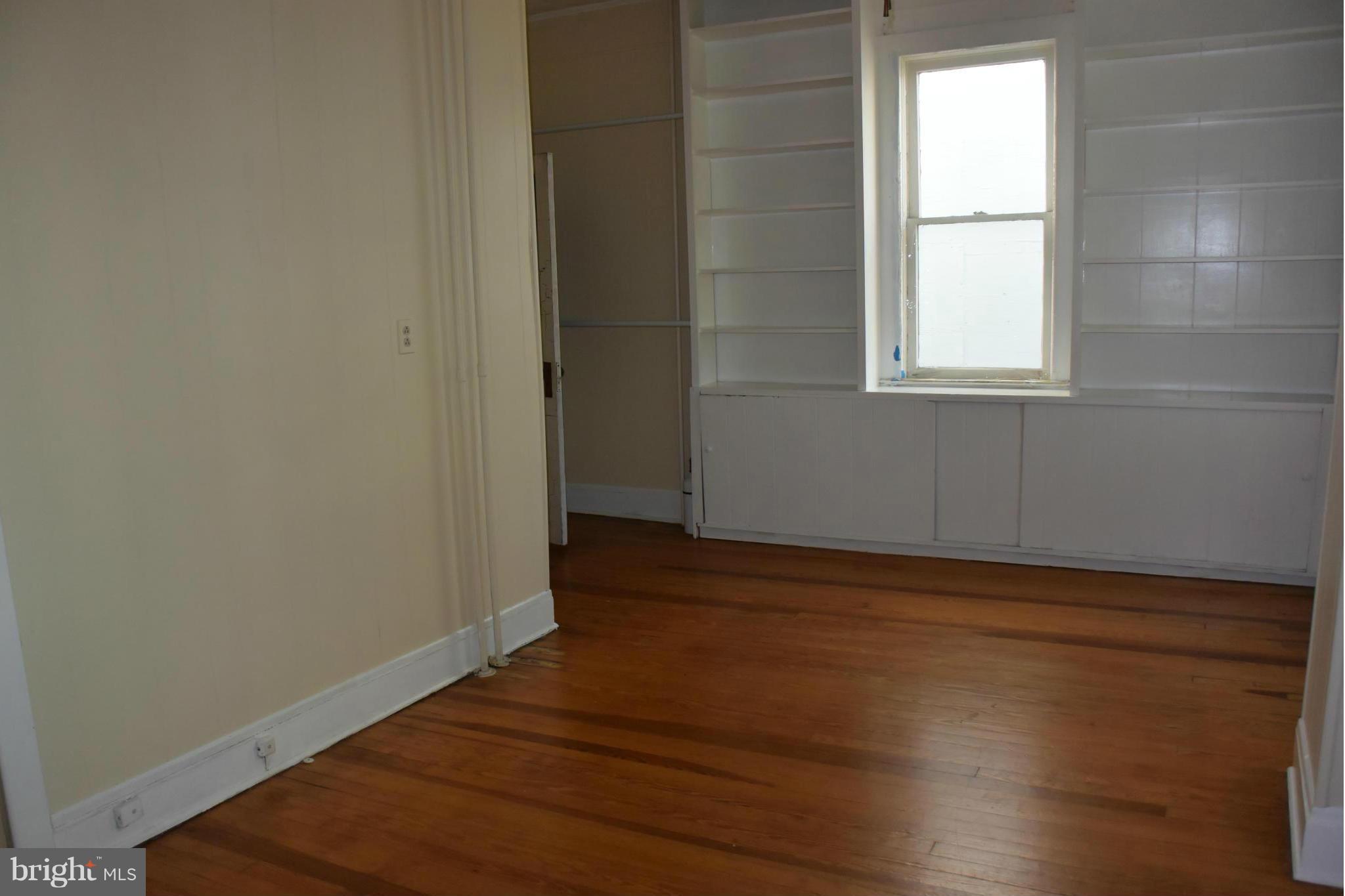 OLD TOWN - Residential Lease