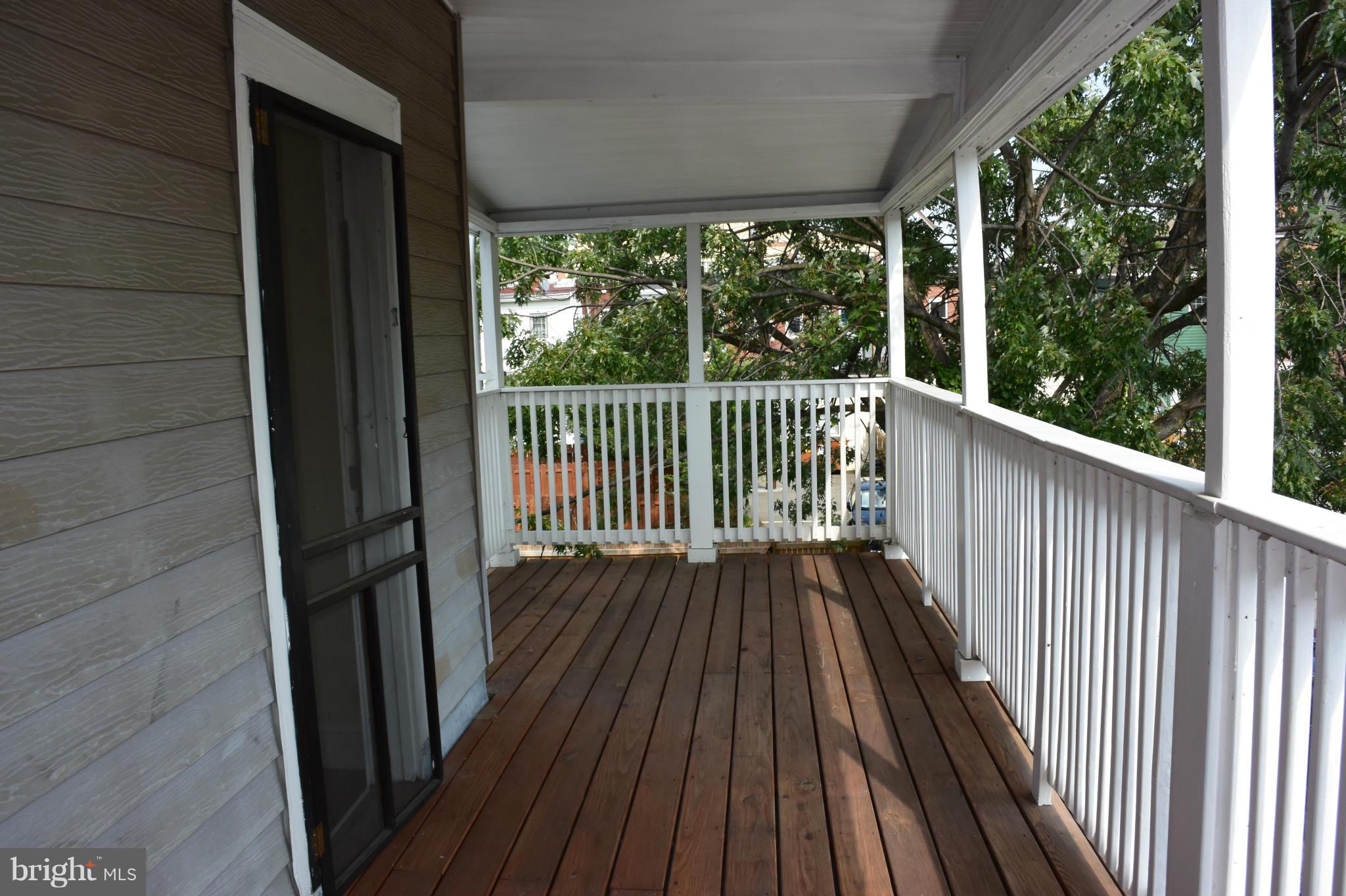 OLD TOWN - Residential Lease