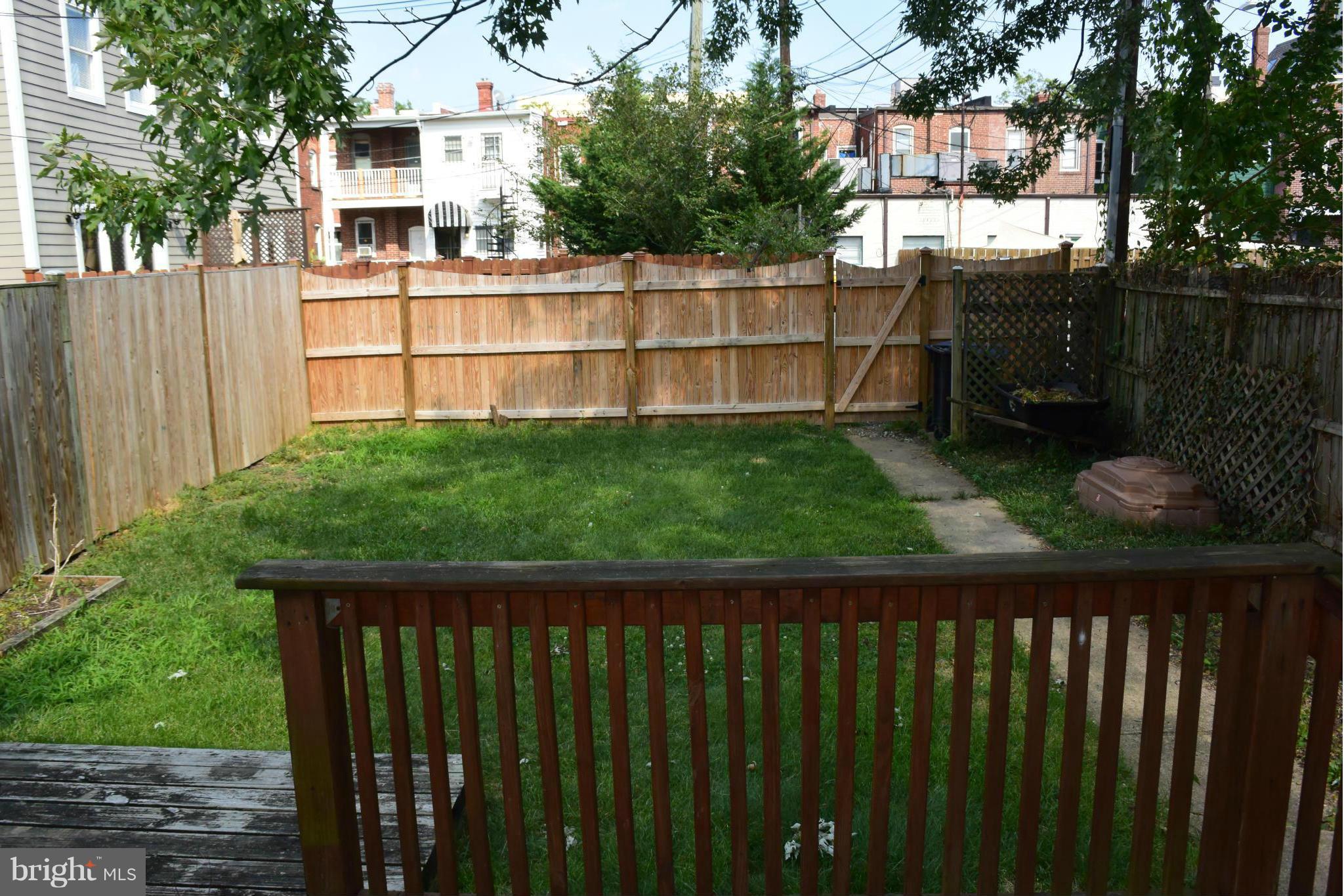 OLD TOWN - Residential Lease