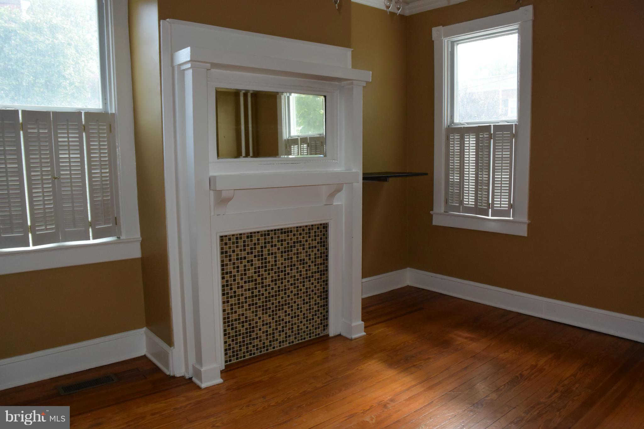 OLD TOWN - Residential Lease