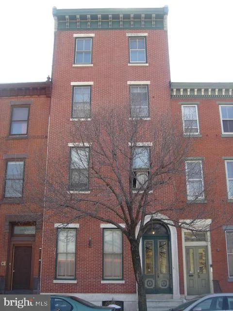 Philadelphia, Pennsylvania 19130, United States, 2 Bedrooms Bedrooms, ,2 BathroomsBathrooms,Residential,Contingent,89795