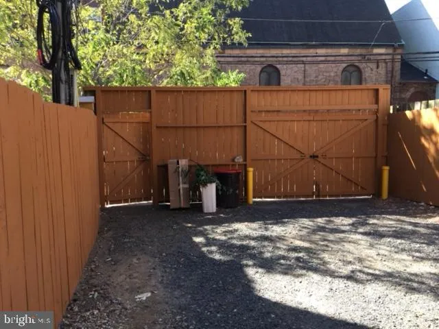 Philadelphia, Pennsylvania 19130, United States, 2 Bedrooms Bedrooms, ,2 BathroomsBathrooms,Residential,Contingent,89795