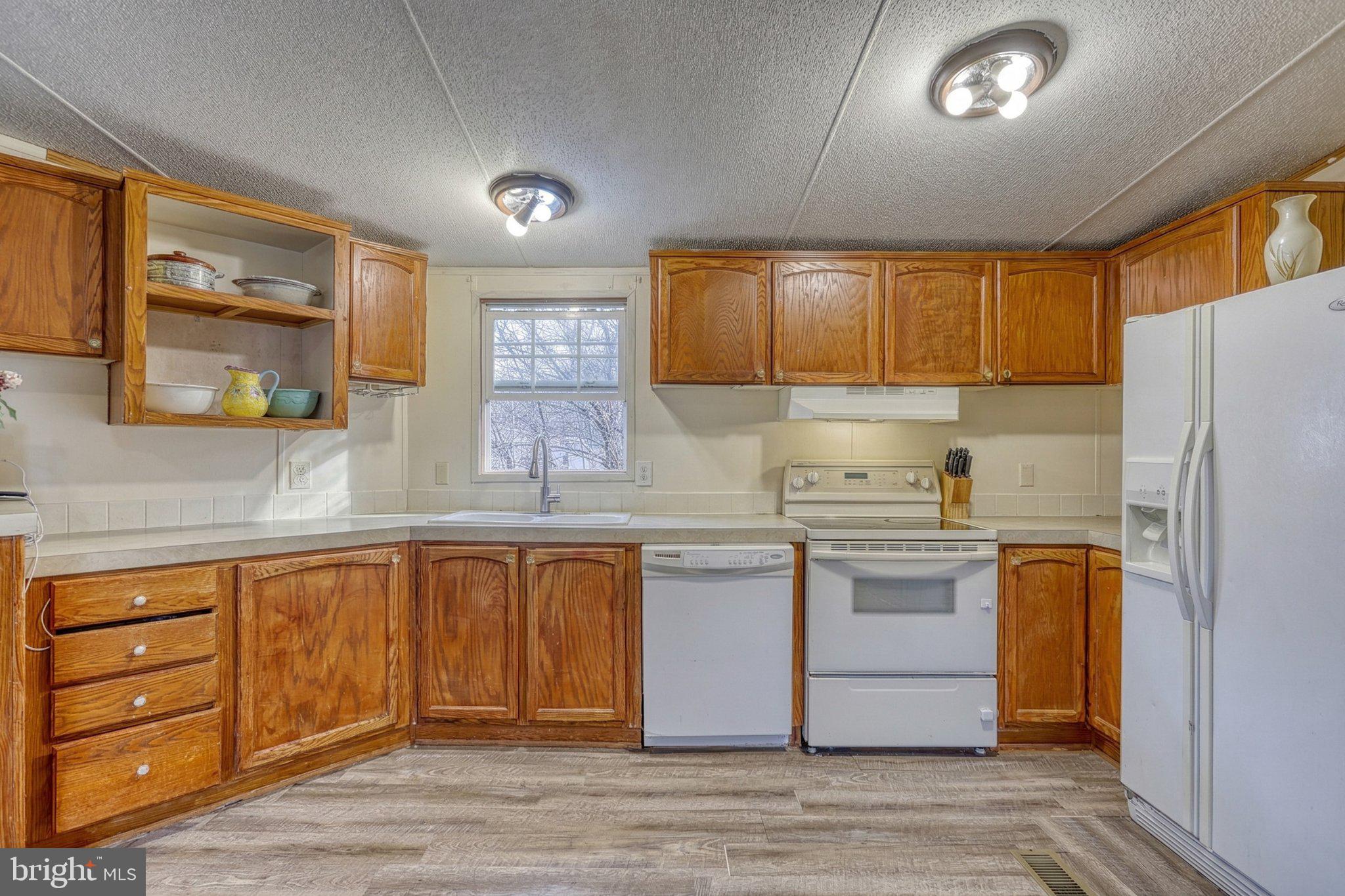 HAMPDEN VILLAGE - Residential