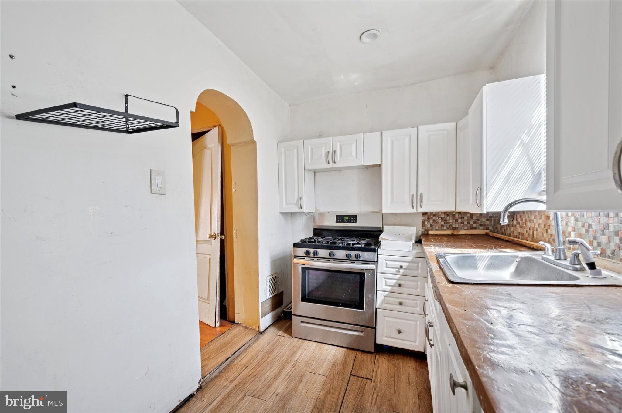 STRAWBERRY MANSION - Residential