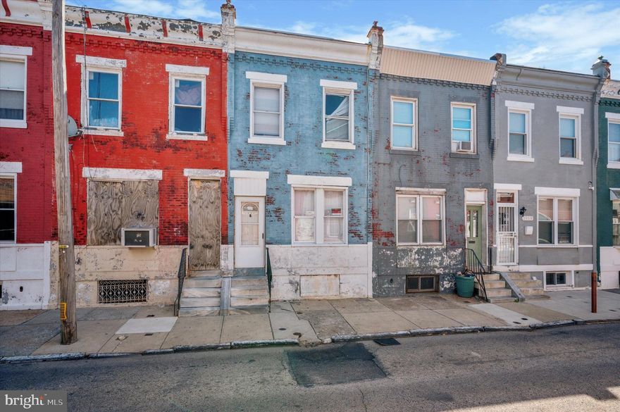 INVESTMENT OPPORTUNITY on a desirable block in Strawberry Mansion awaits! This 2-bedroom, 1-bathroom home spans 840 square feet and is primed for its new owner. With comparable properties in the 200s, this area has shown consistent appreciation. Its strategic location offers easy access to public transportation and essential amenities, making it an ideal rental or resale prospect. Don’t miss your chance to capitalize on this promising investment—schedule your viewing today!