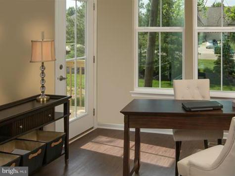 COLONIAL CHARLES - Residential