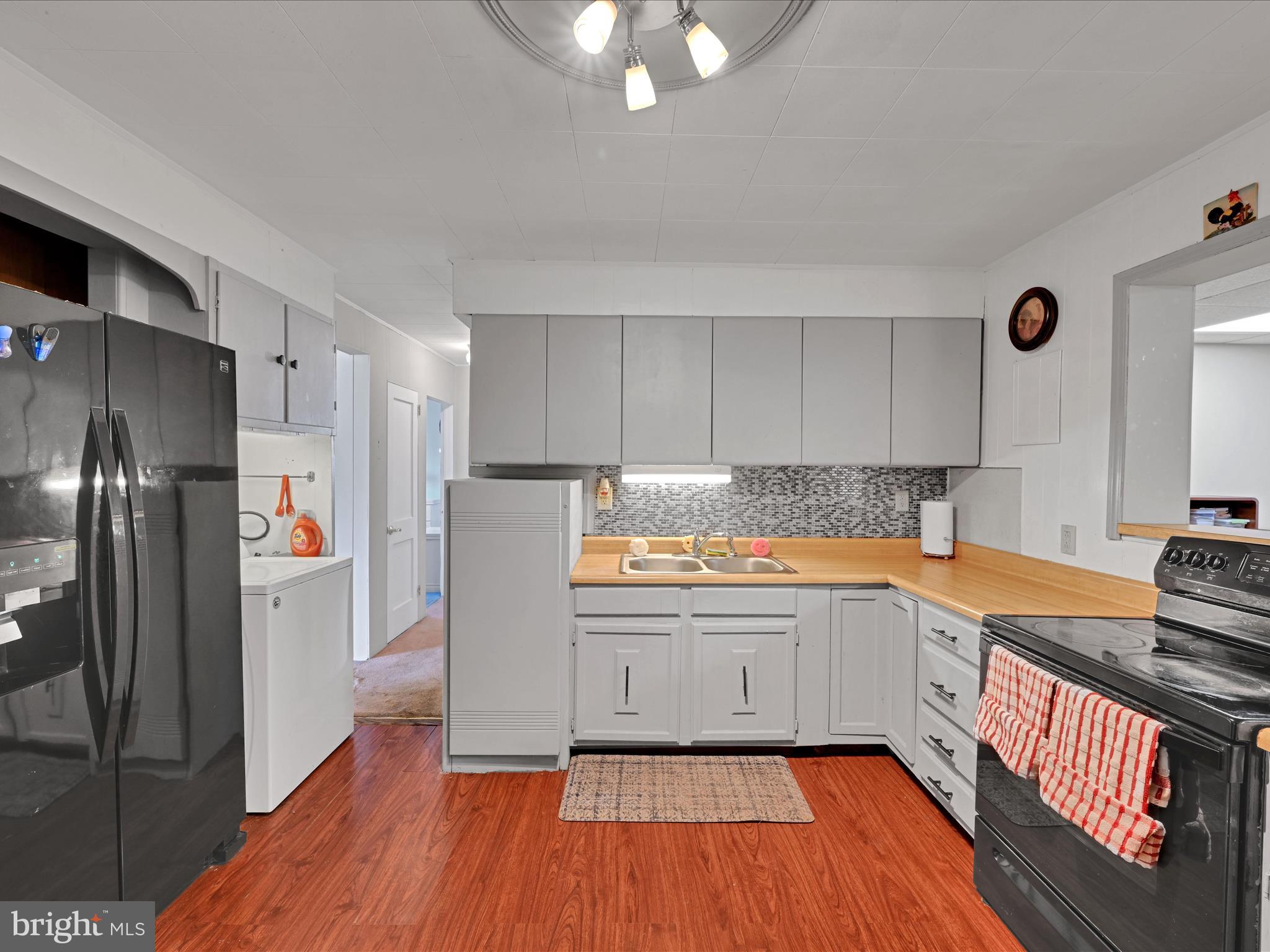 CHEROKEE RANCH - Residential