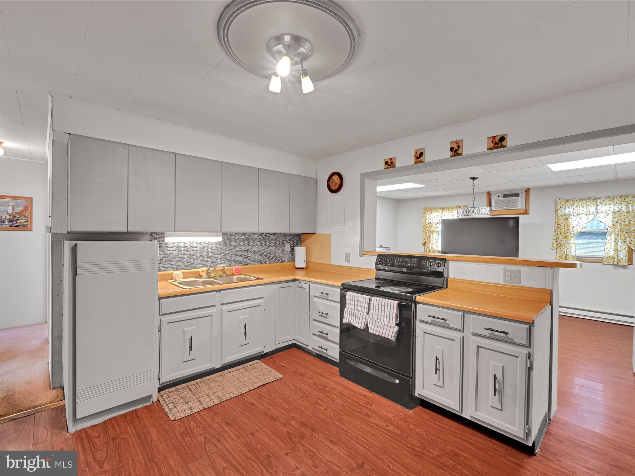 CHEROKEE RANCH - Residential