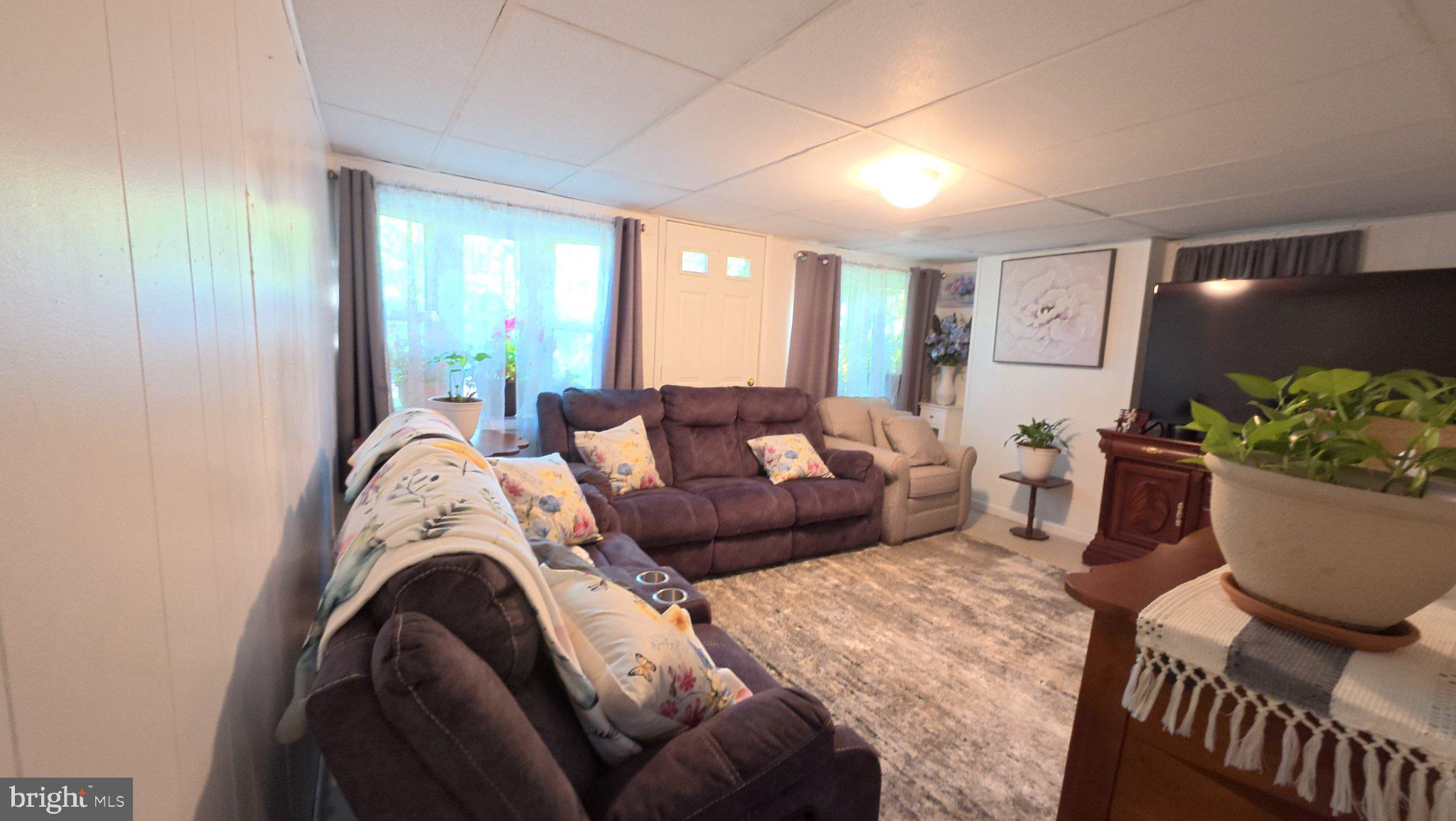 647 BUCKSHUTEM ROAD