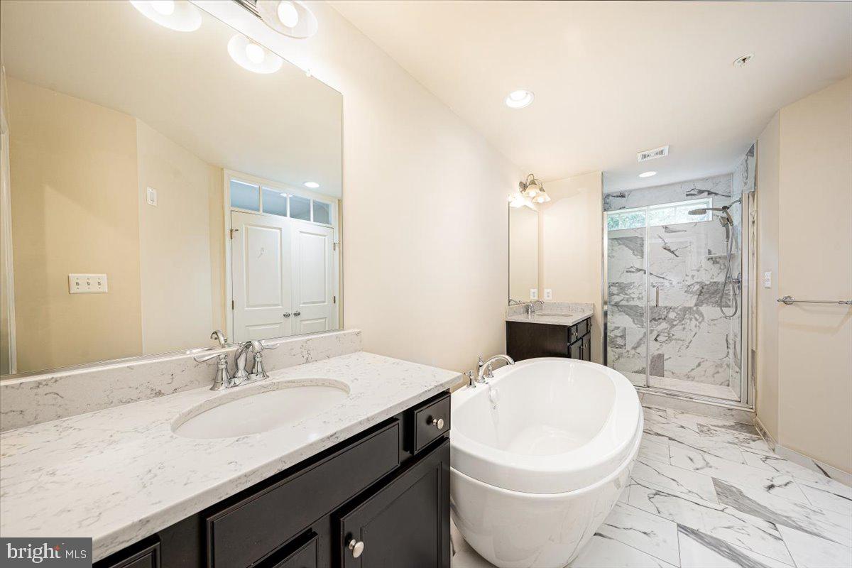 LANDSDALE - Residential