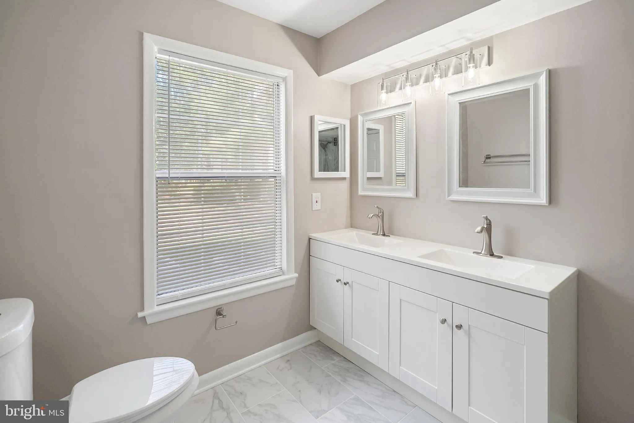 Princeton, New Jersey 08540, United States, 2 Bedrooms Bedrooms, ,2 BathroomsBathrooms,Residential,Active,201321