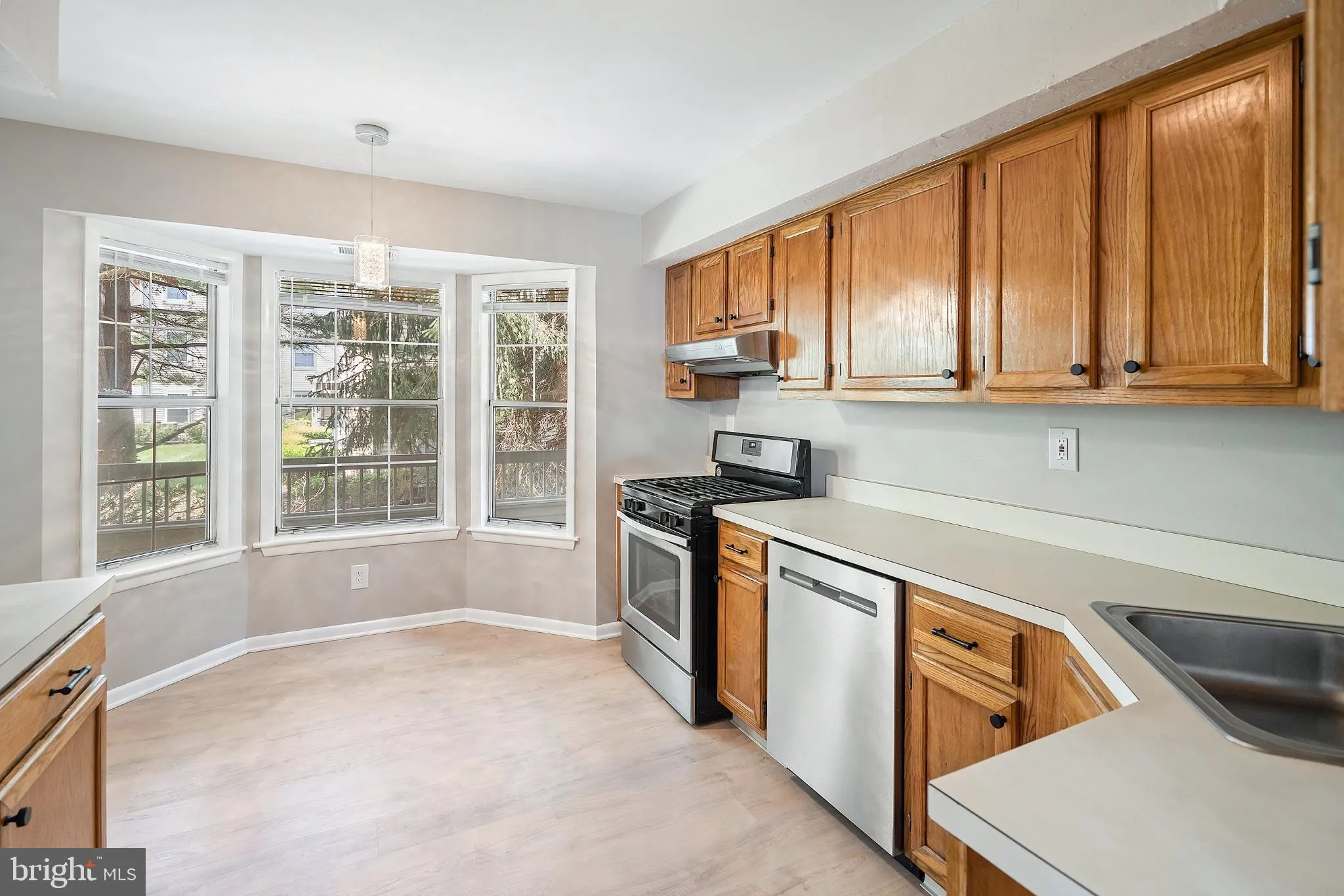 Princeton, New Jersey 08540, United States, 2 Bedrooms Bedrooms, ,2 BathroomsBathrooms,Residential,Active,201321