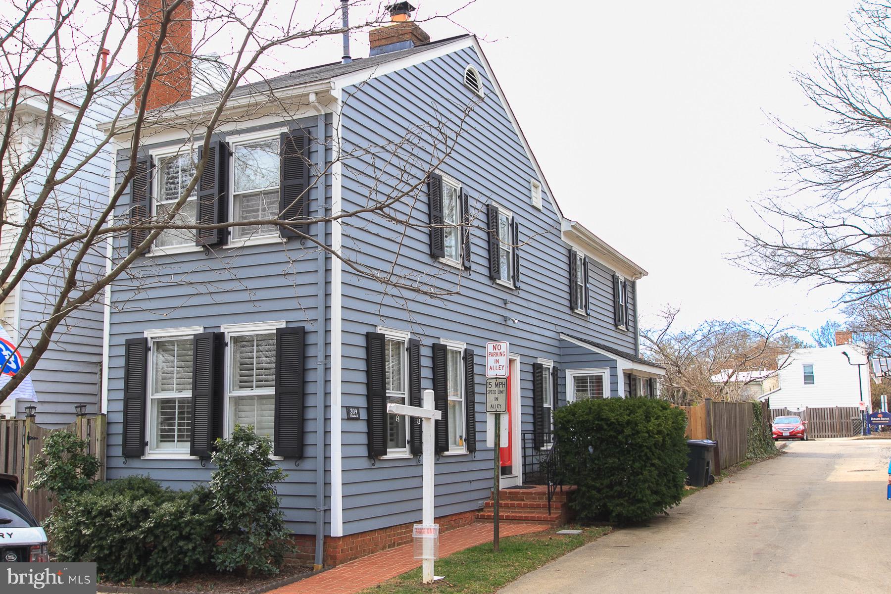OLD TOWN ALEXANDRIA - Residential