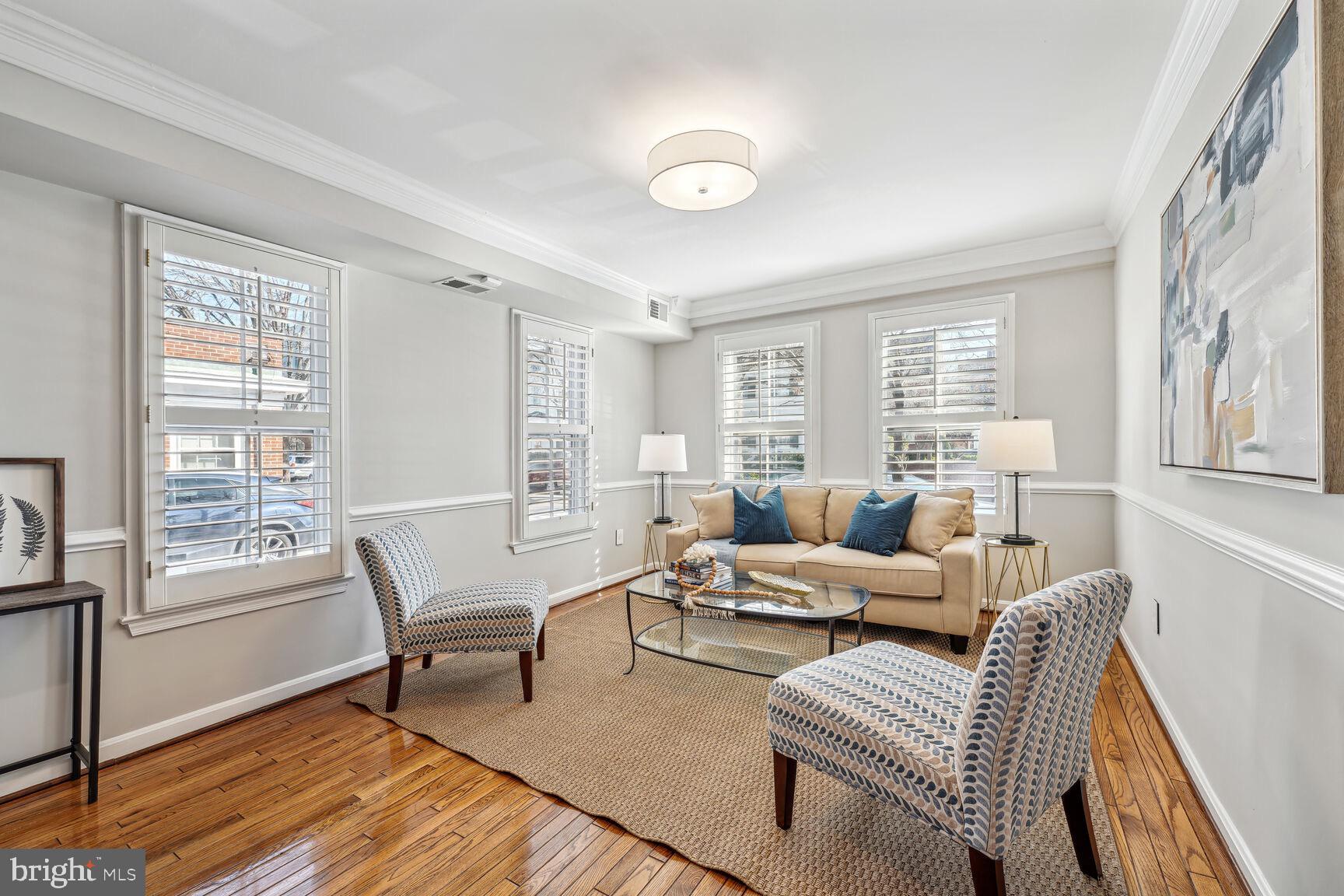 OLD TOWN ALEXANDRIA - Residential