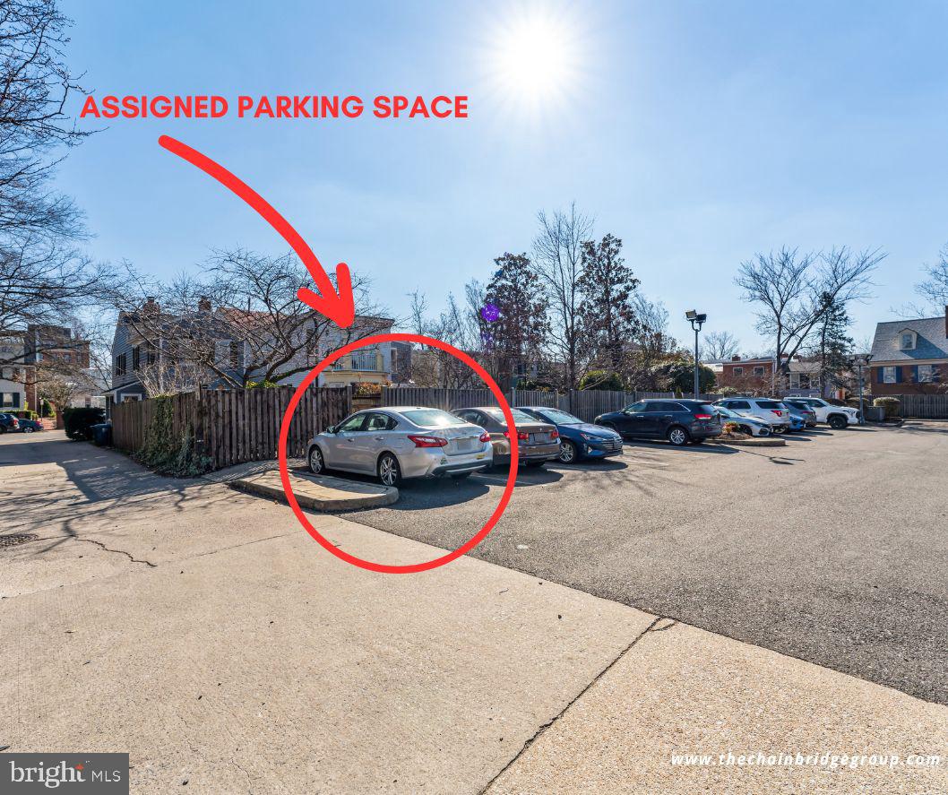 OLD TOWN ALEXANDRIA - Residential