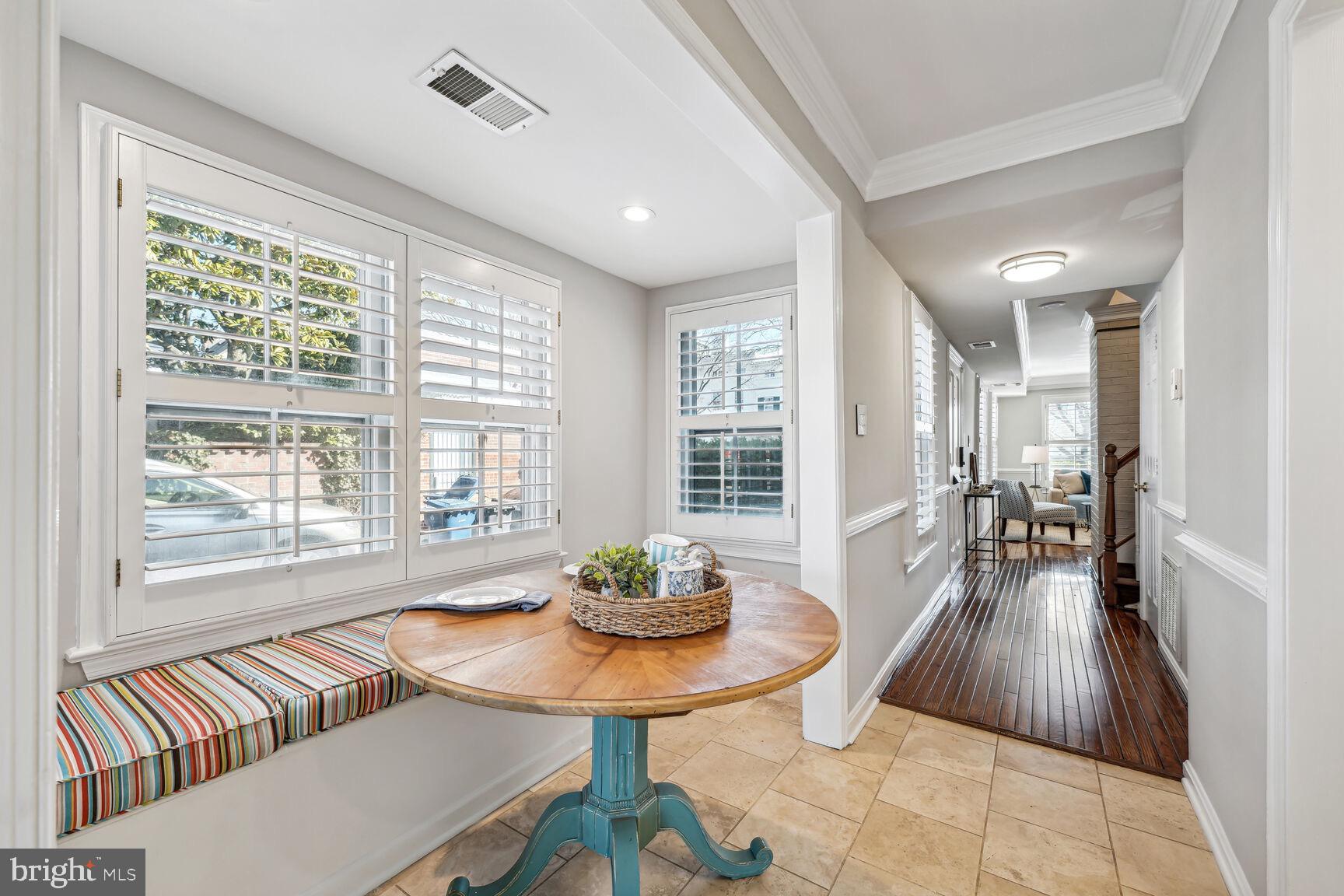 OLD TOWN ALEXANDRIA - Residential