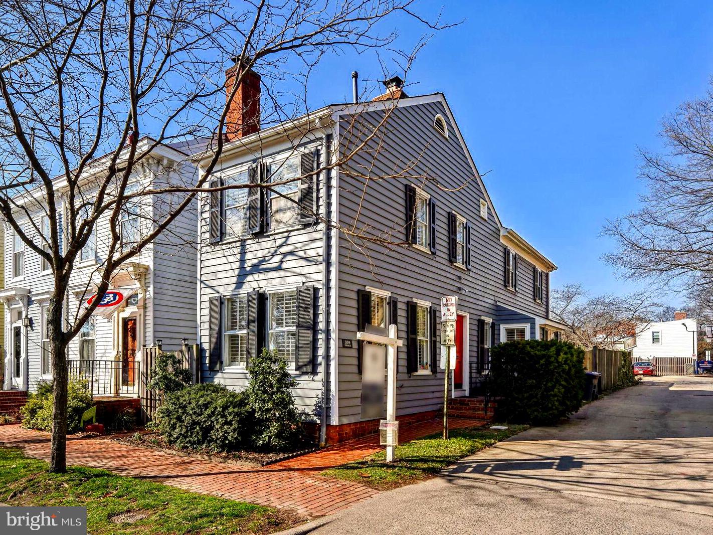 OLD TOWN ALEXANDRIA - Residential