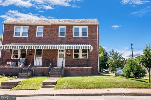 Townhouse For Sale - 7001 Dunbar Road<br/> DUNDALK, MD 21222