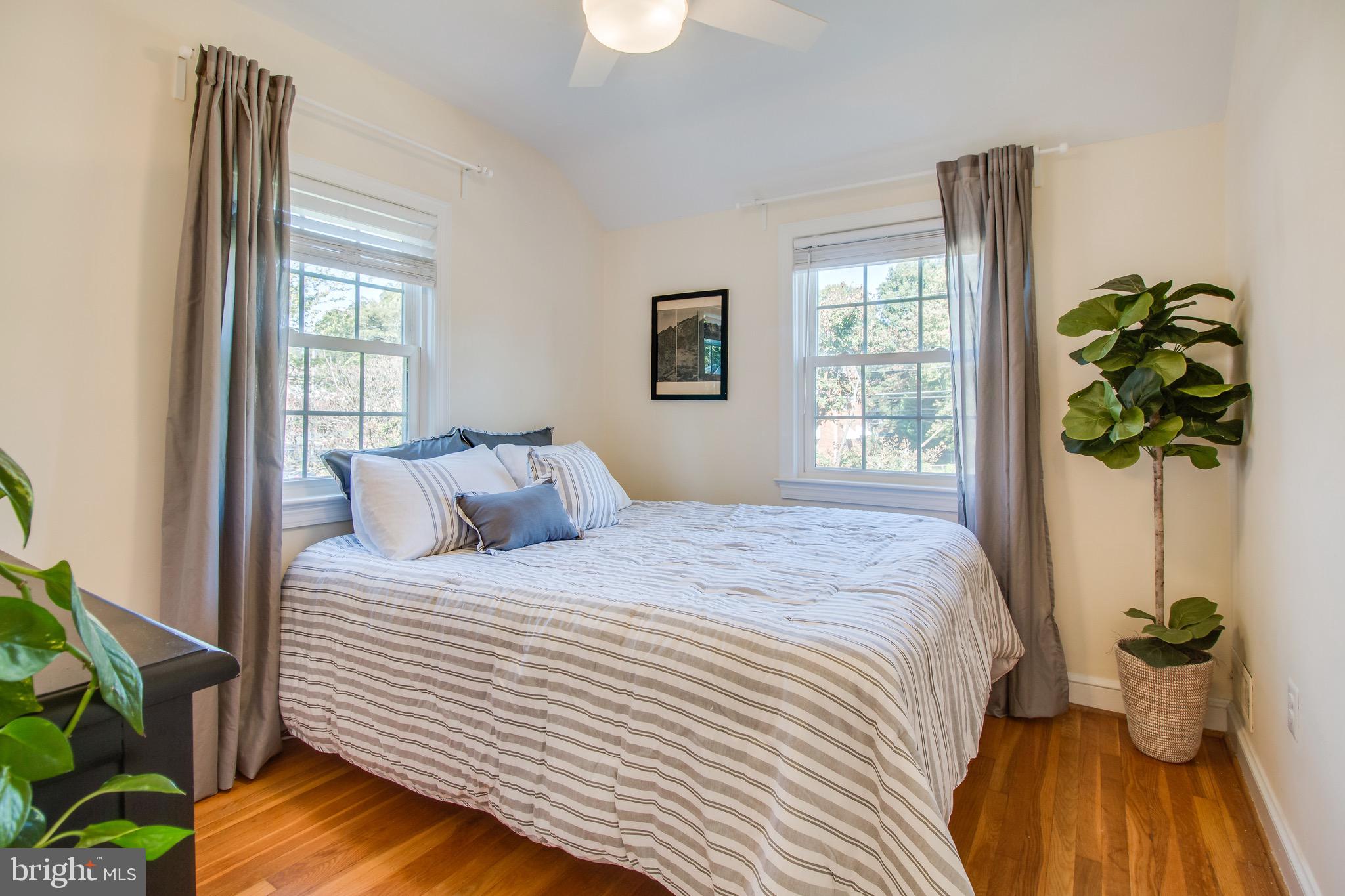 ARLINGTON FOREST - Residential