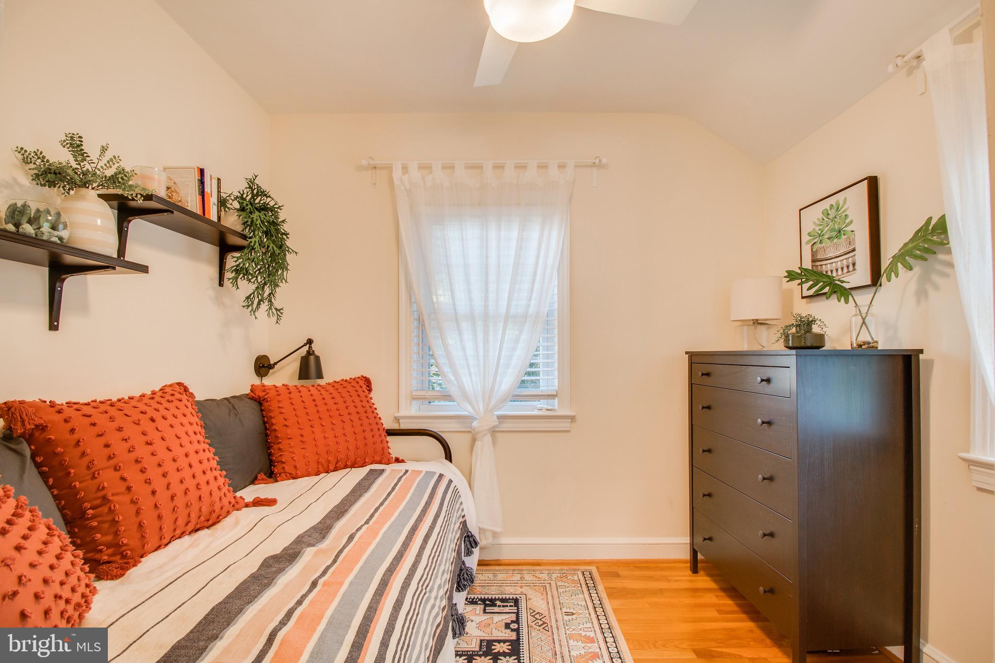 ARLINGTON FOREST - Residential