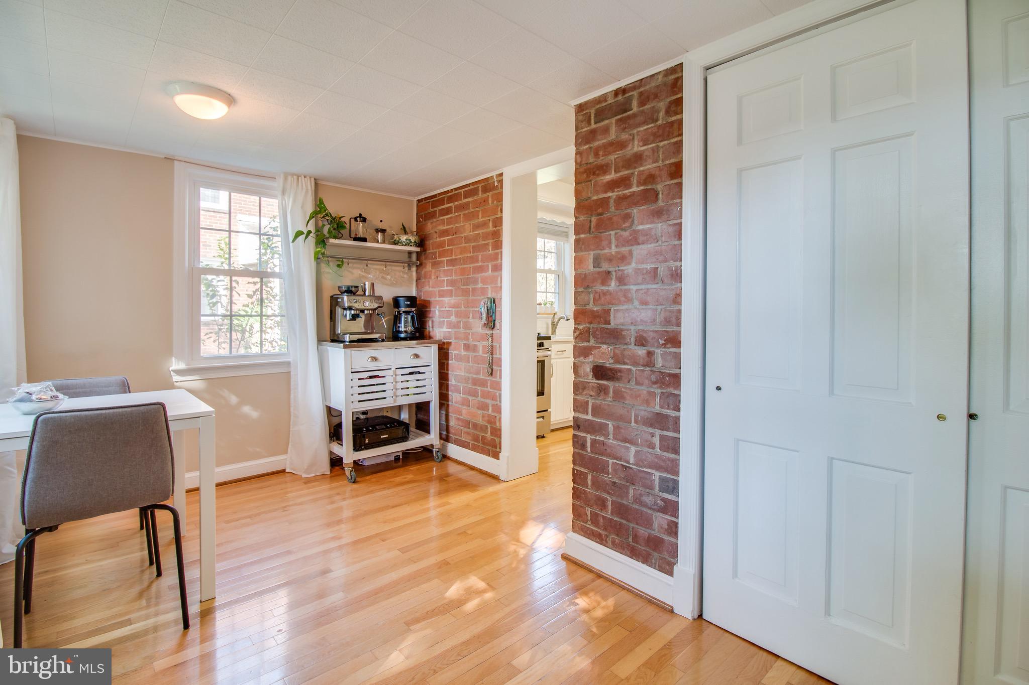 ARLINGTON FOREST - Residential