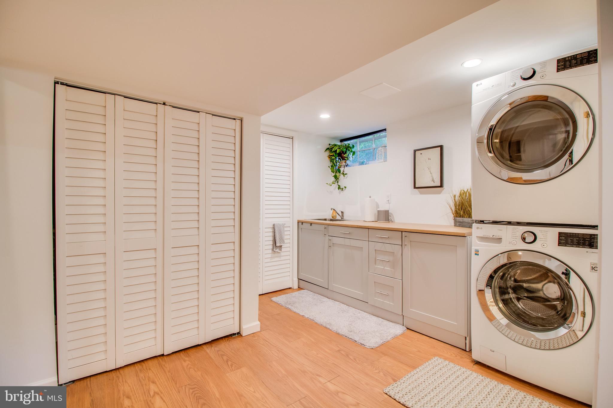 ARLINGTON FOREST - Residential