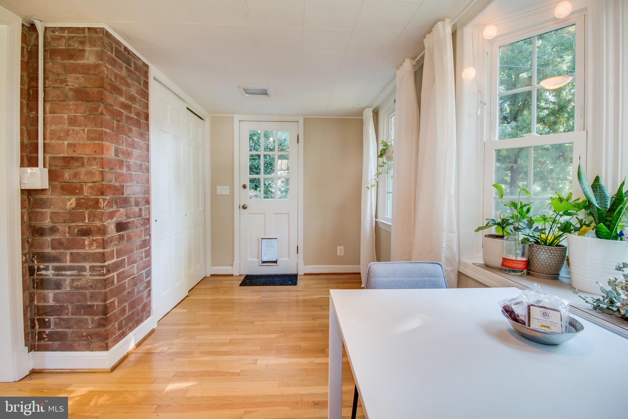 ARLINGTON FOREST - Residential