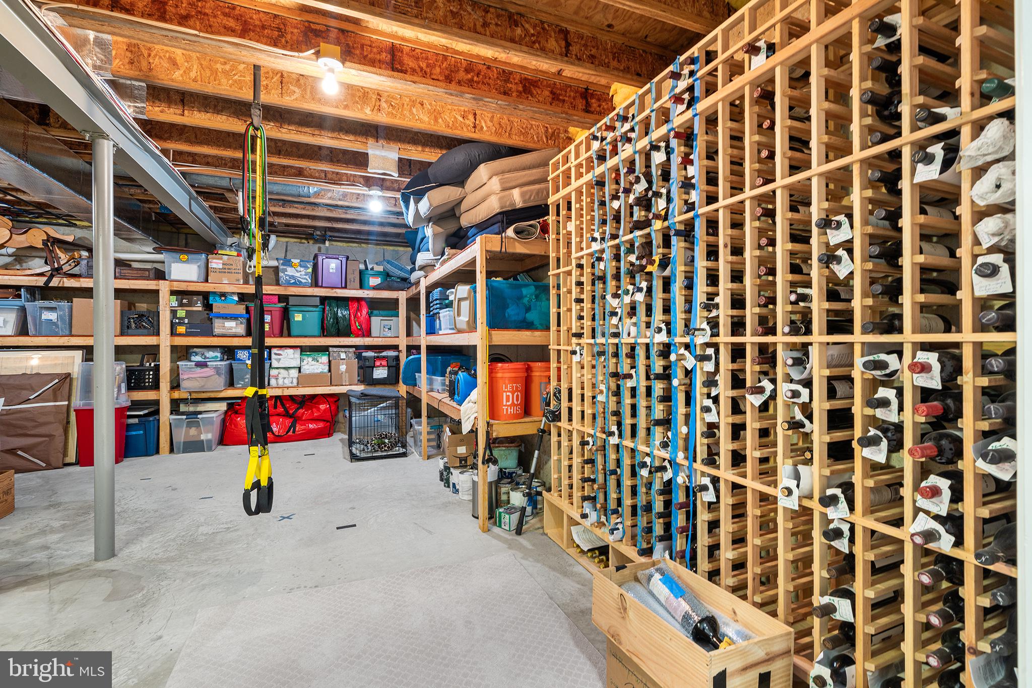 WHITEHORSE - Residential