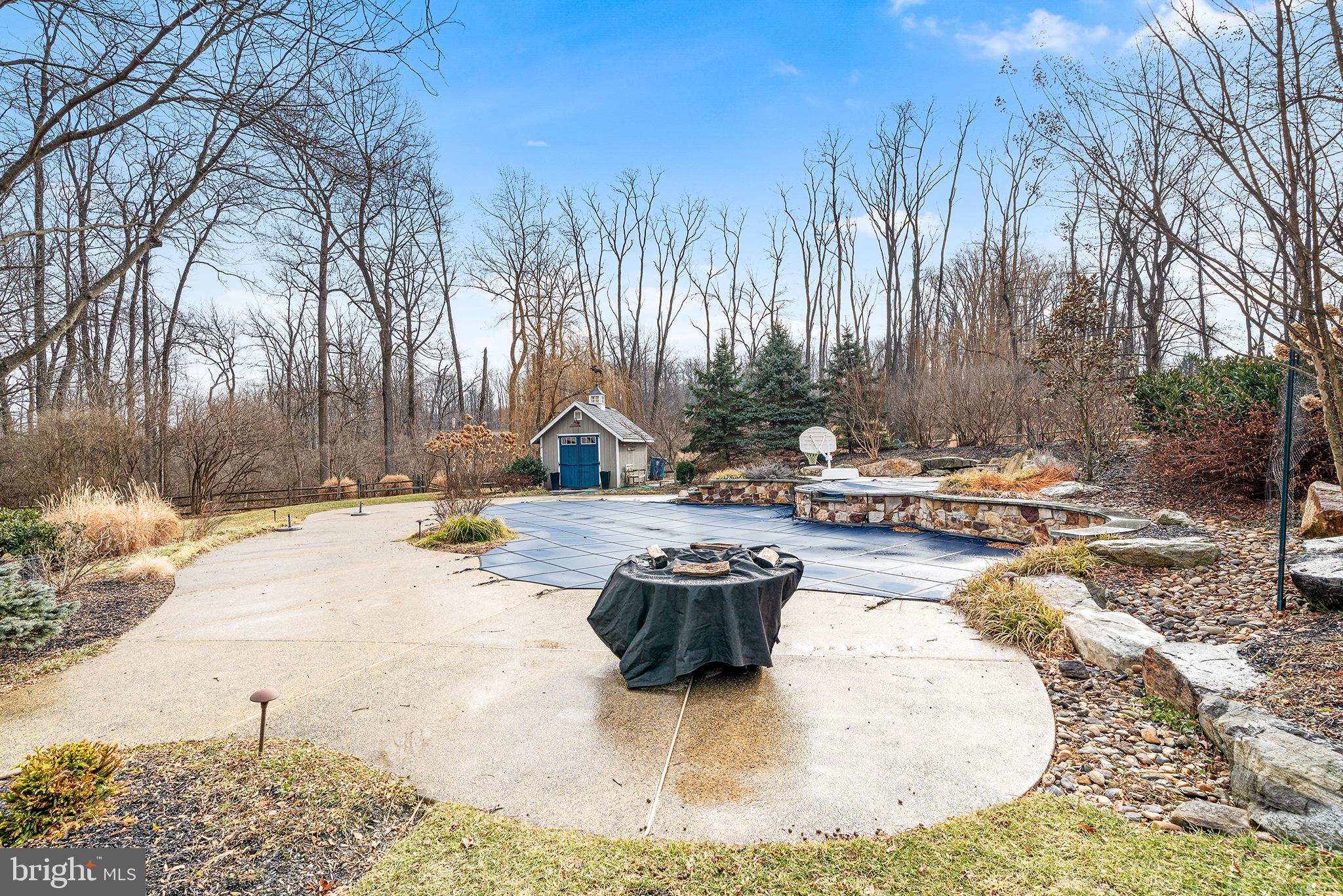 WHITEHORSE - Residential