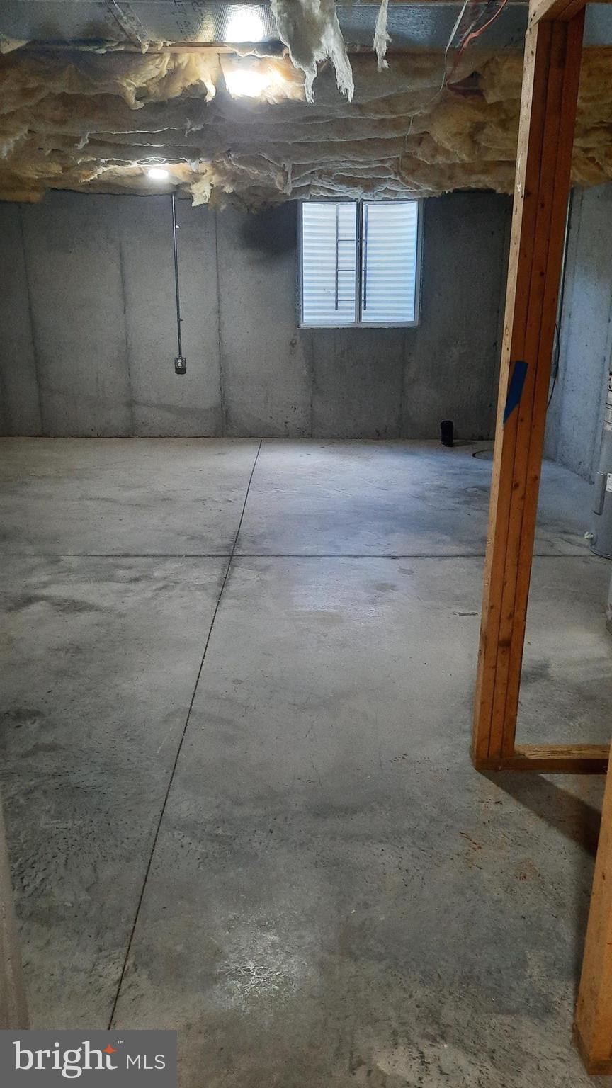 SILVER CREEK - Residential Lease