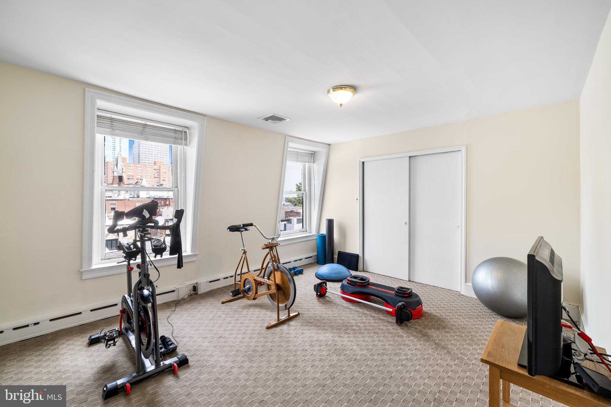 RITTENHOUSE SQUARE - Residential