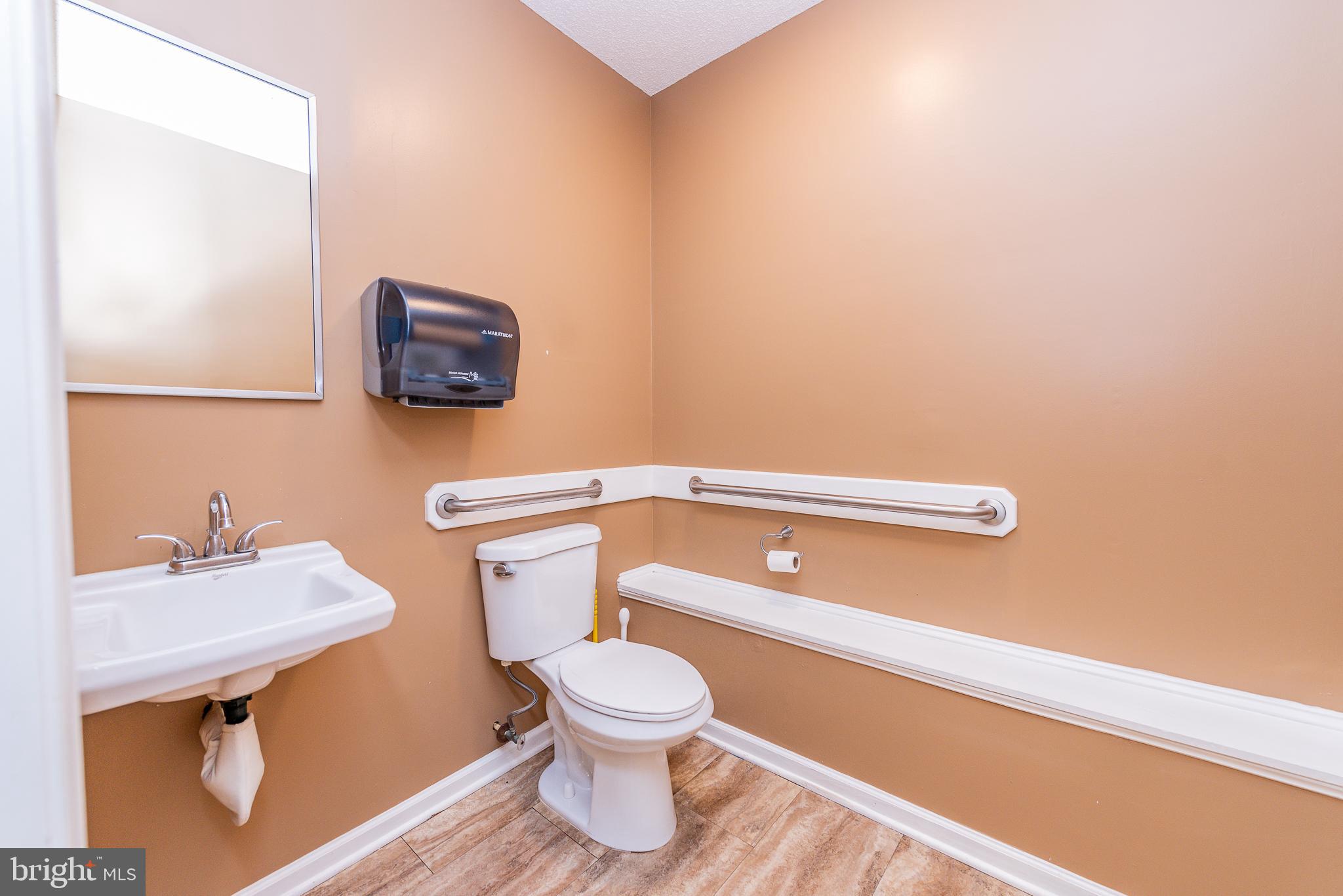 CITY OF MARTINSBURG - Commercial Sale