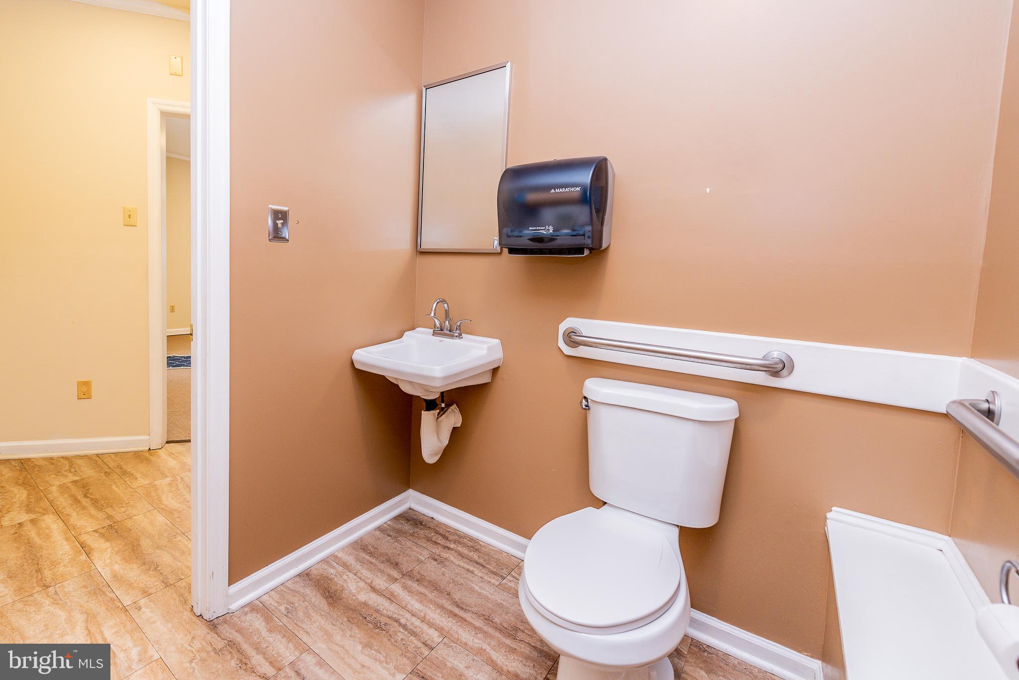 CITY OF MARTINSBURG - Commercial Sale