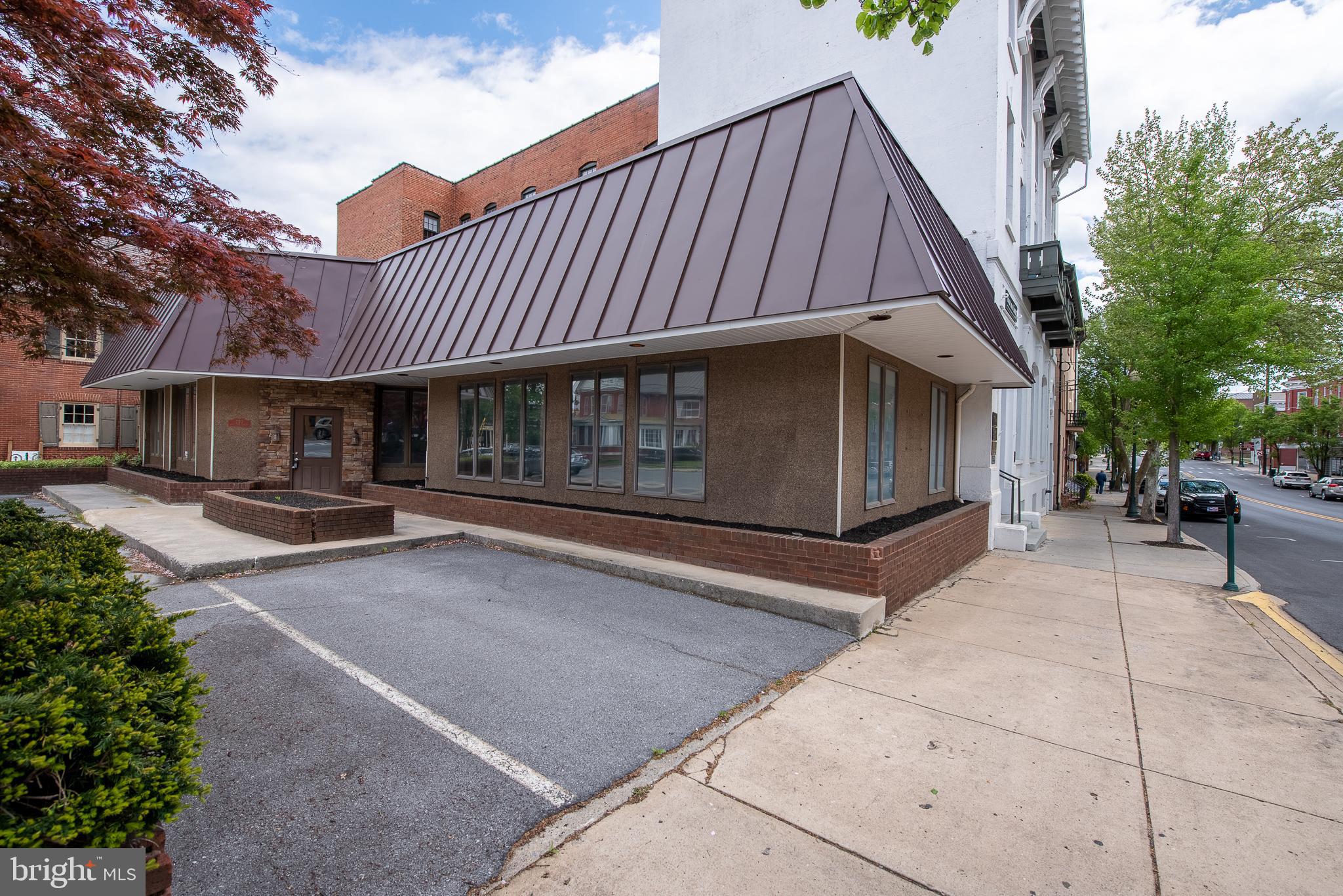 CITY OF MARTINSBURG - Commercial Sale