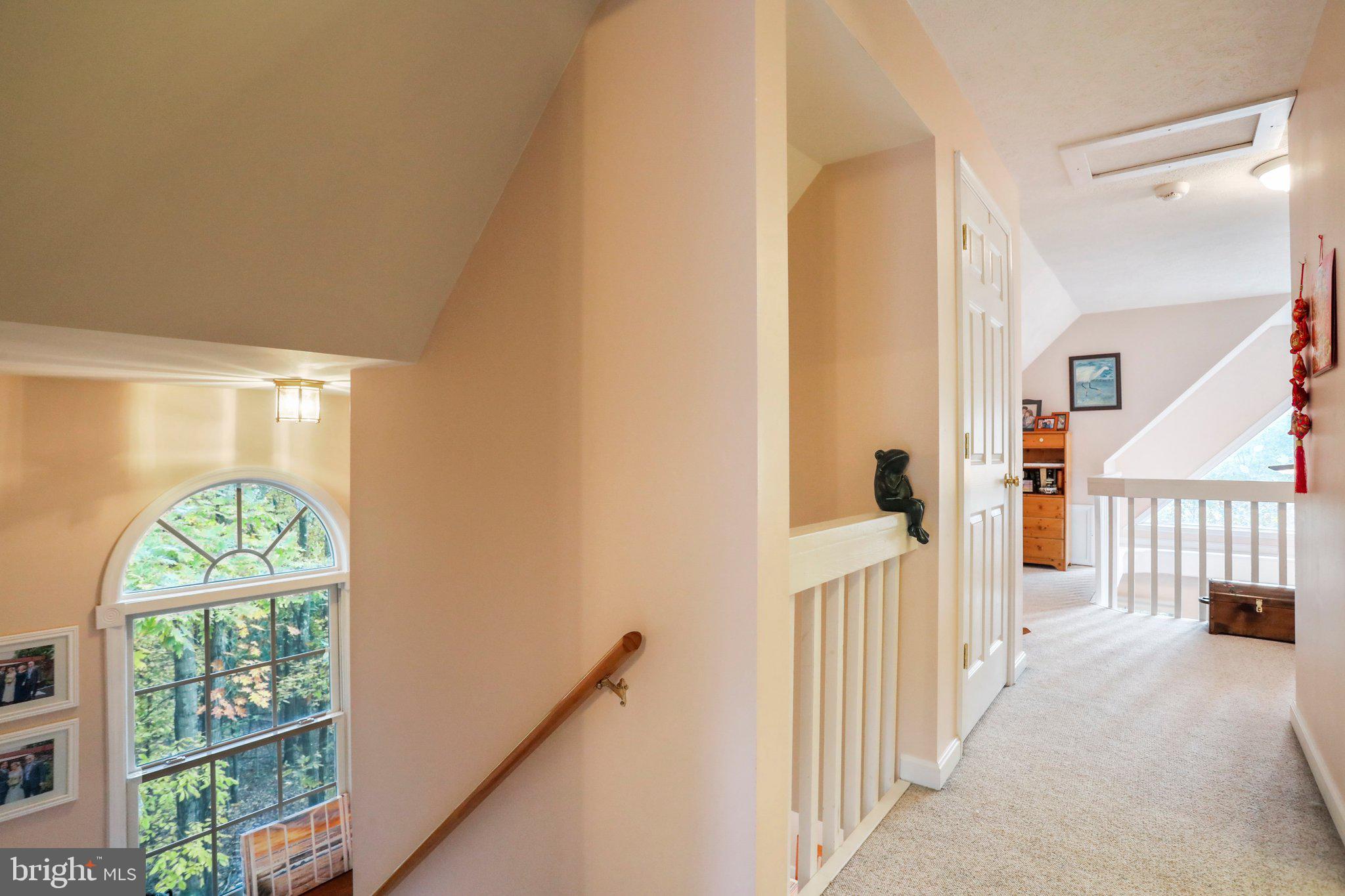 COLONIAL VILLAGE - Residential