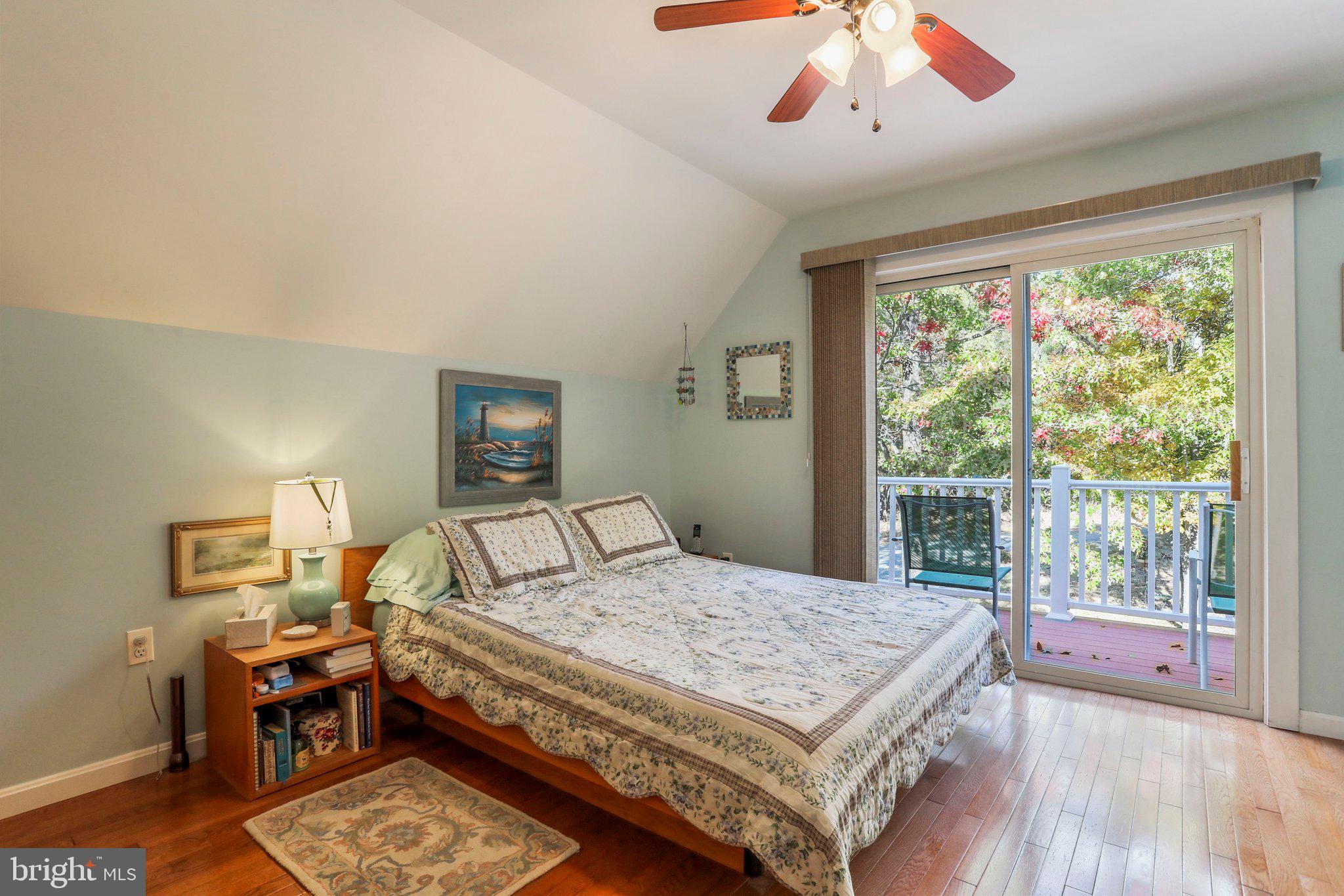 COLONIAL VILLAGE - Residential