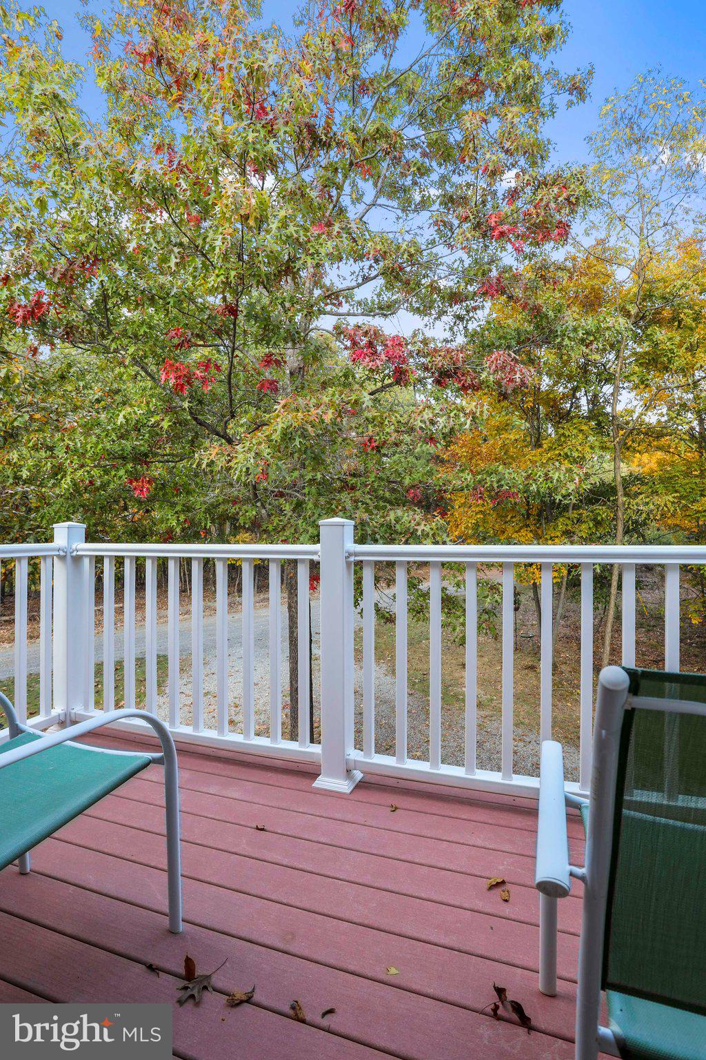 COLONIAL VILLAGE - Residential