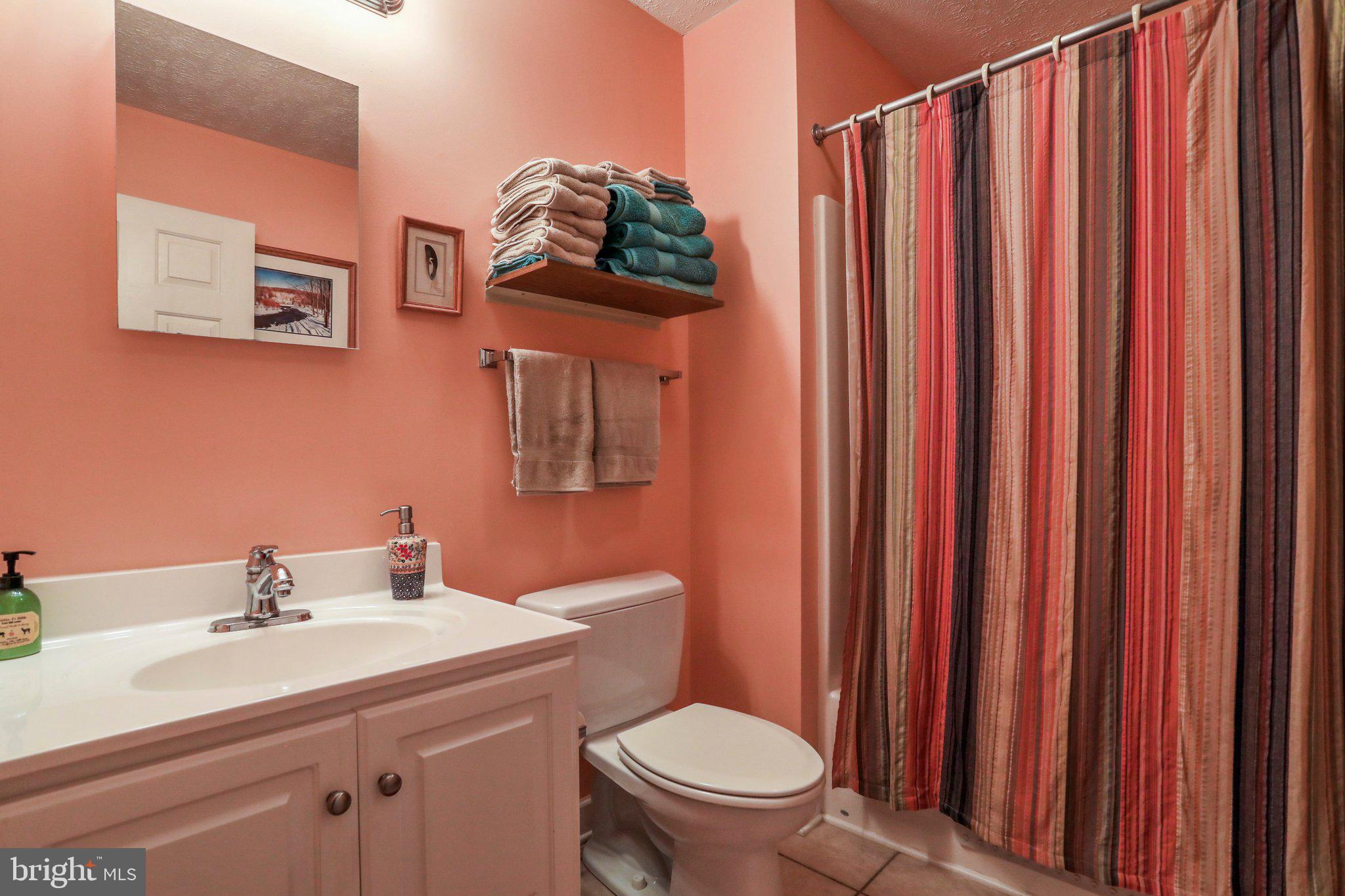 COLONIAL VILLAGE - Residential