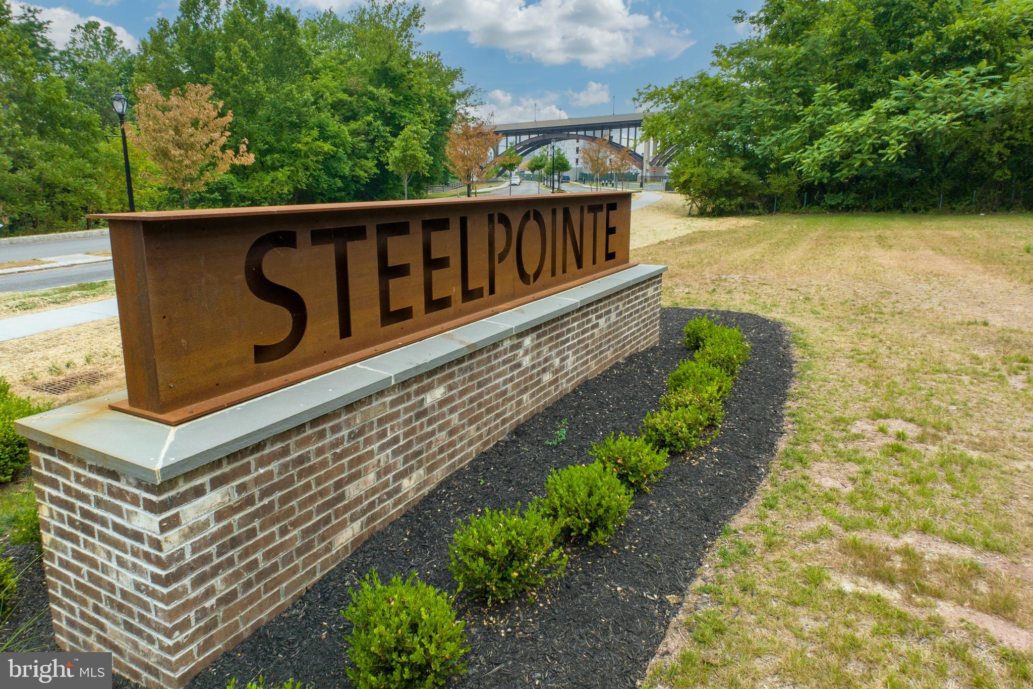 STEELPOINTE - Residential Lease