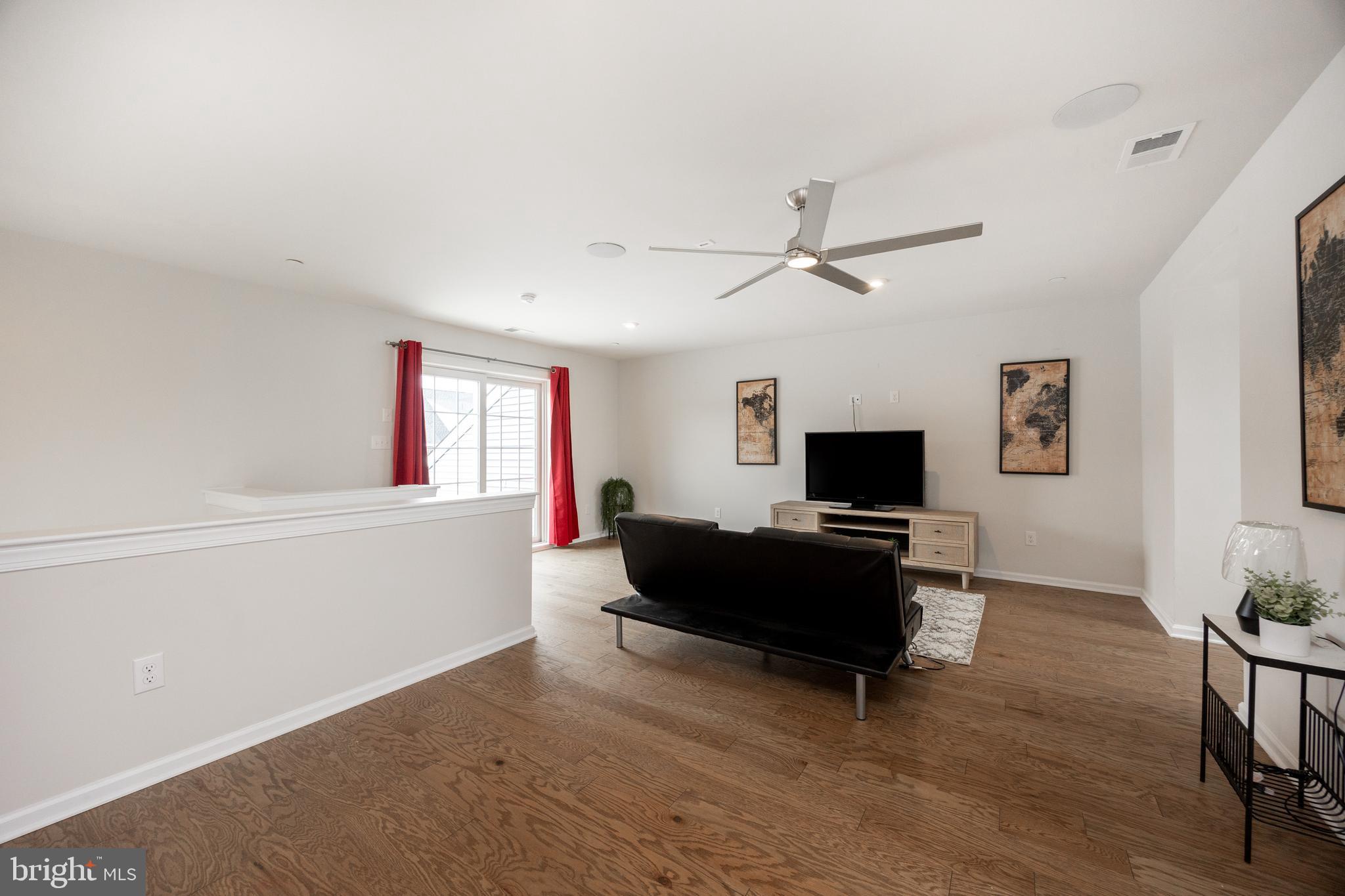 STEELPOINTE - Residential Lease