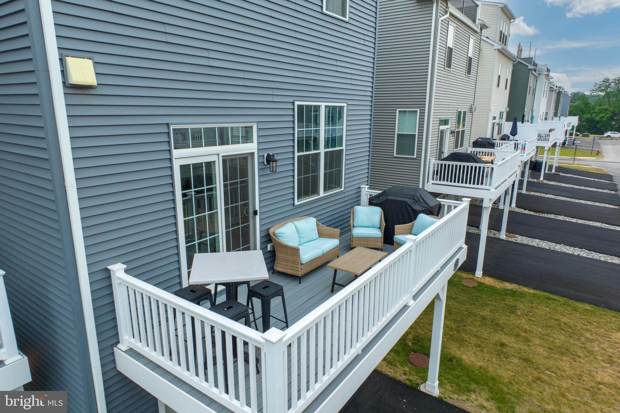 STEELPOINTE - Residential Lease