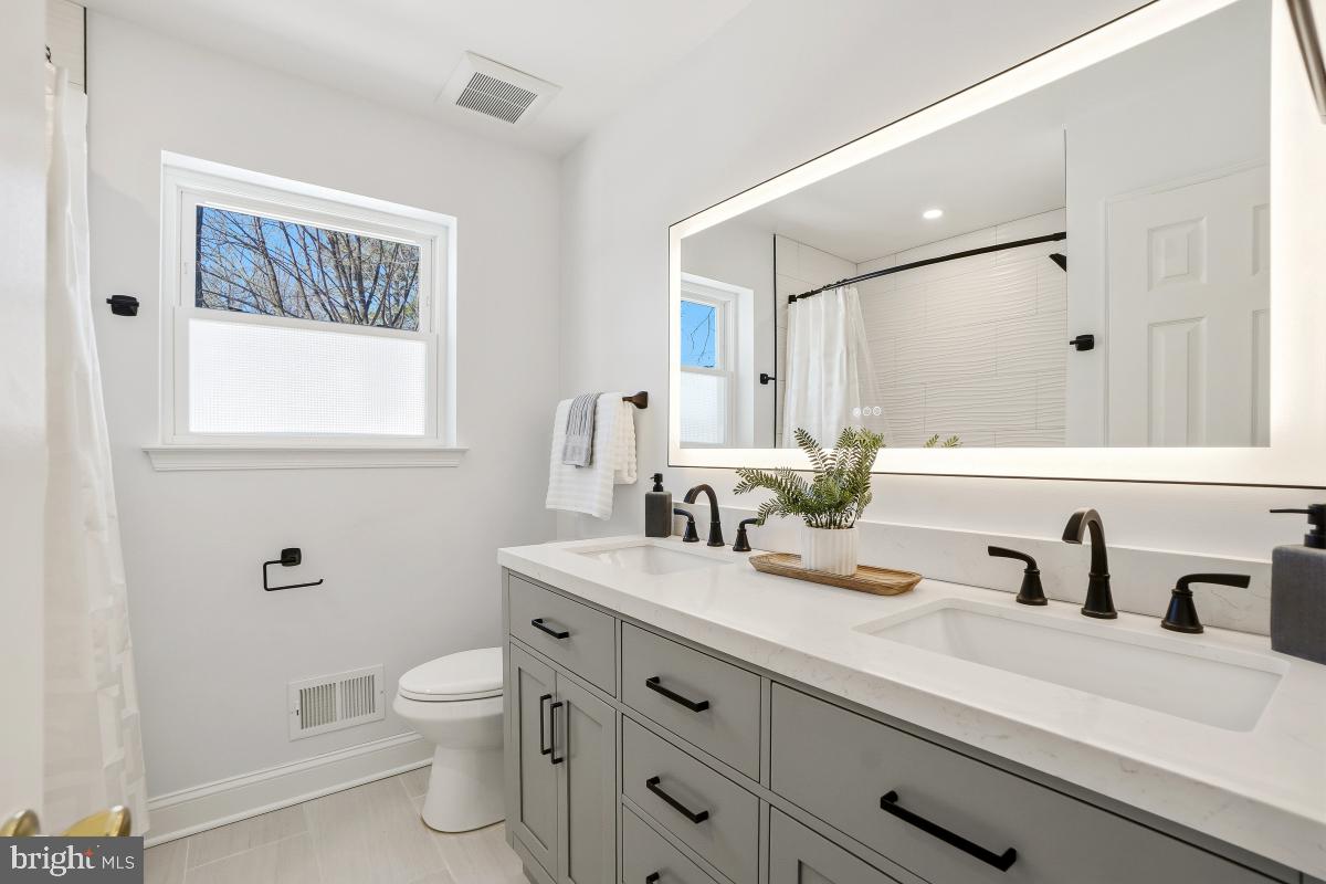 HILLSMERE ESTATES - Residential