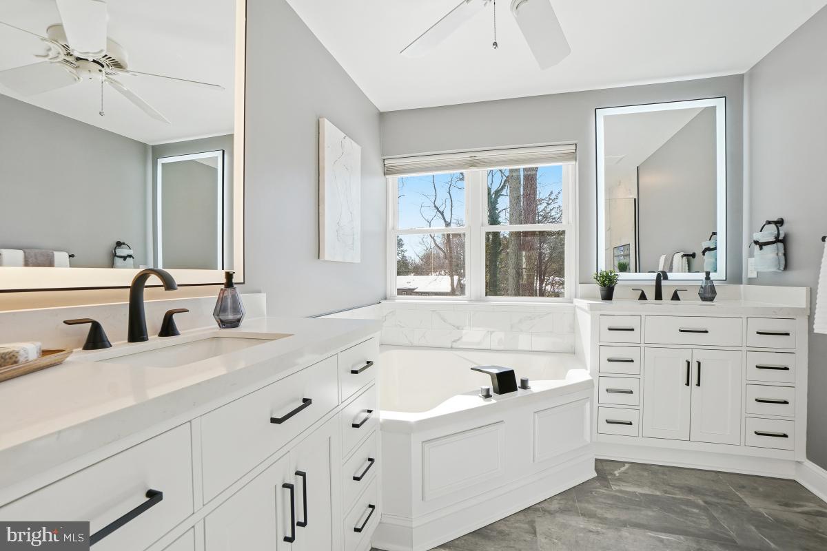 HILLSMERE ESTATES - Residential