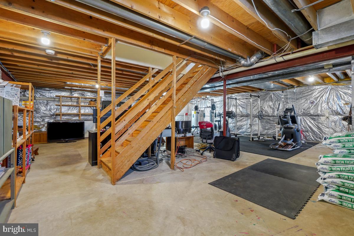 HILLSMERE ESTATES - Residential