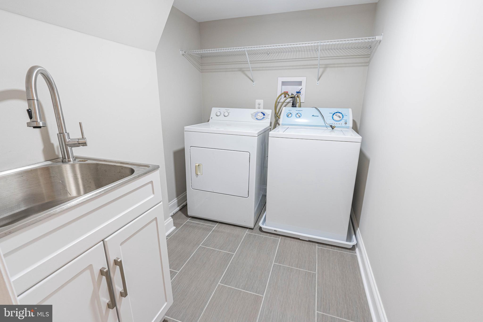 ROLAND PARK - Residential