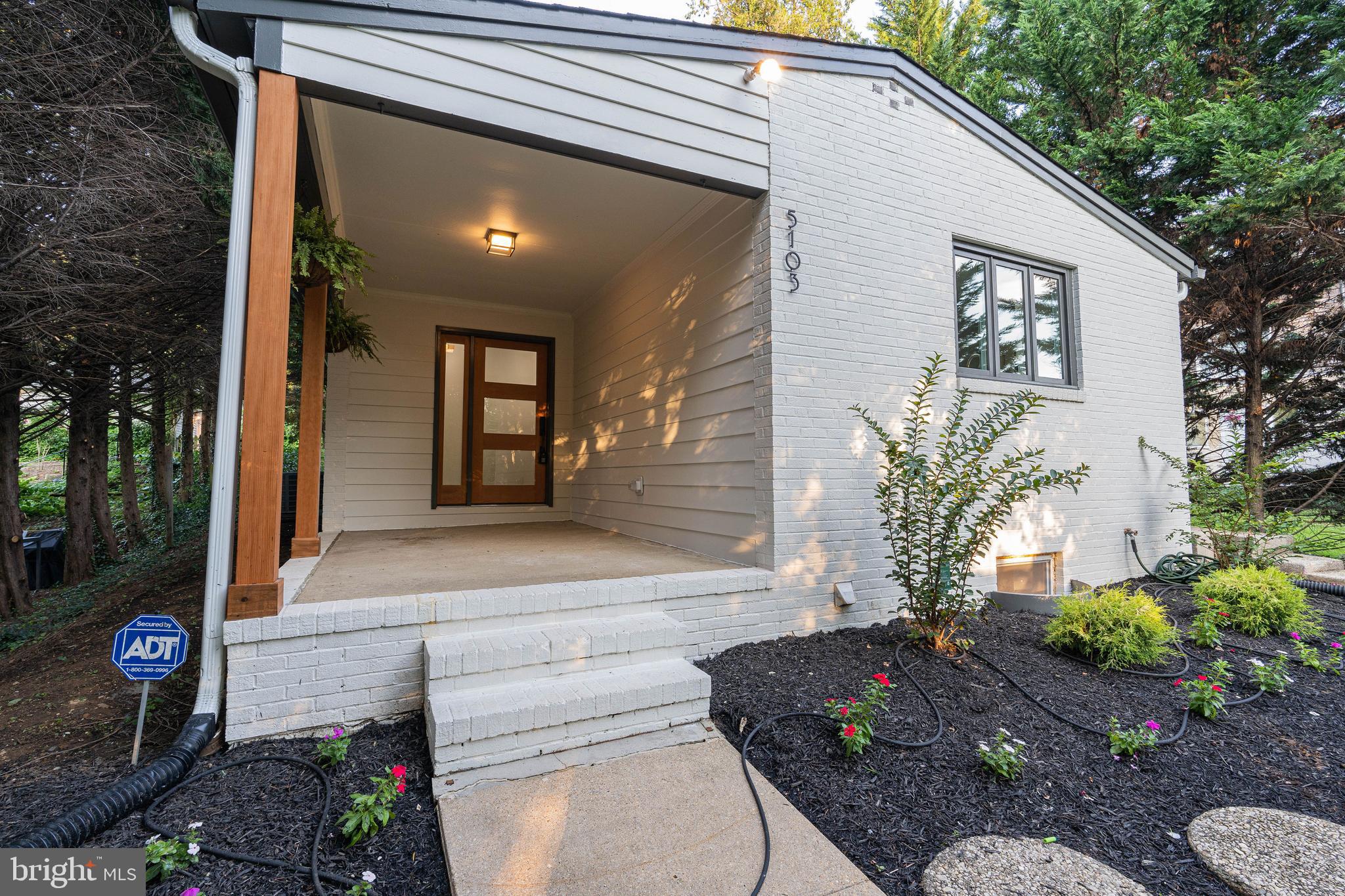 ROLAND PARK - Residential